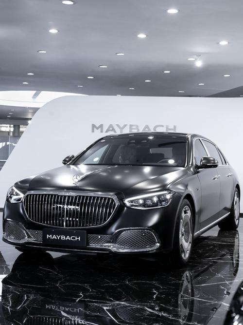 重庆215岚图汽车的售后服务让用户无忧出行，迈巴赫未来的豪华车趋势